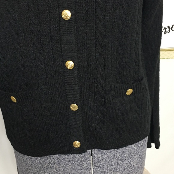 CHINAWEAR Black sweater /button closure - Picture 5 of 8